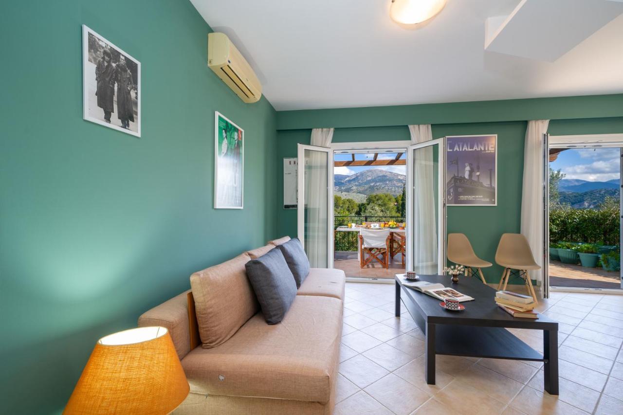 Cinema Themed House In Argostoli Villa Екстериор снимка