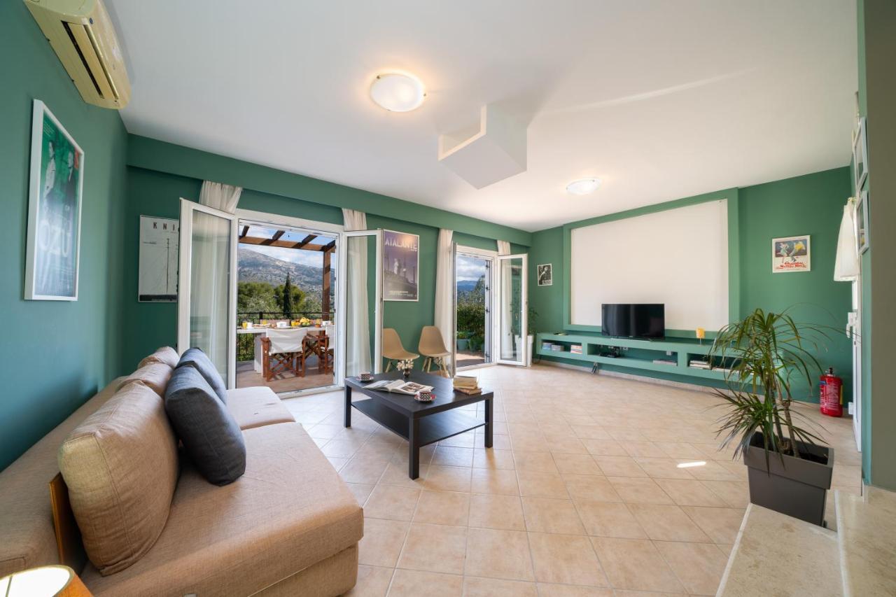 Cinema Themed House In Argostoli Villa Екстериор снимка