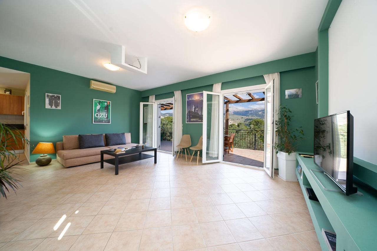 Cinema Themed House In Argostoli Villa Екстериор снимка